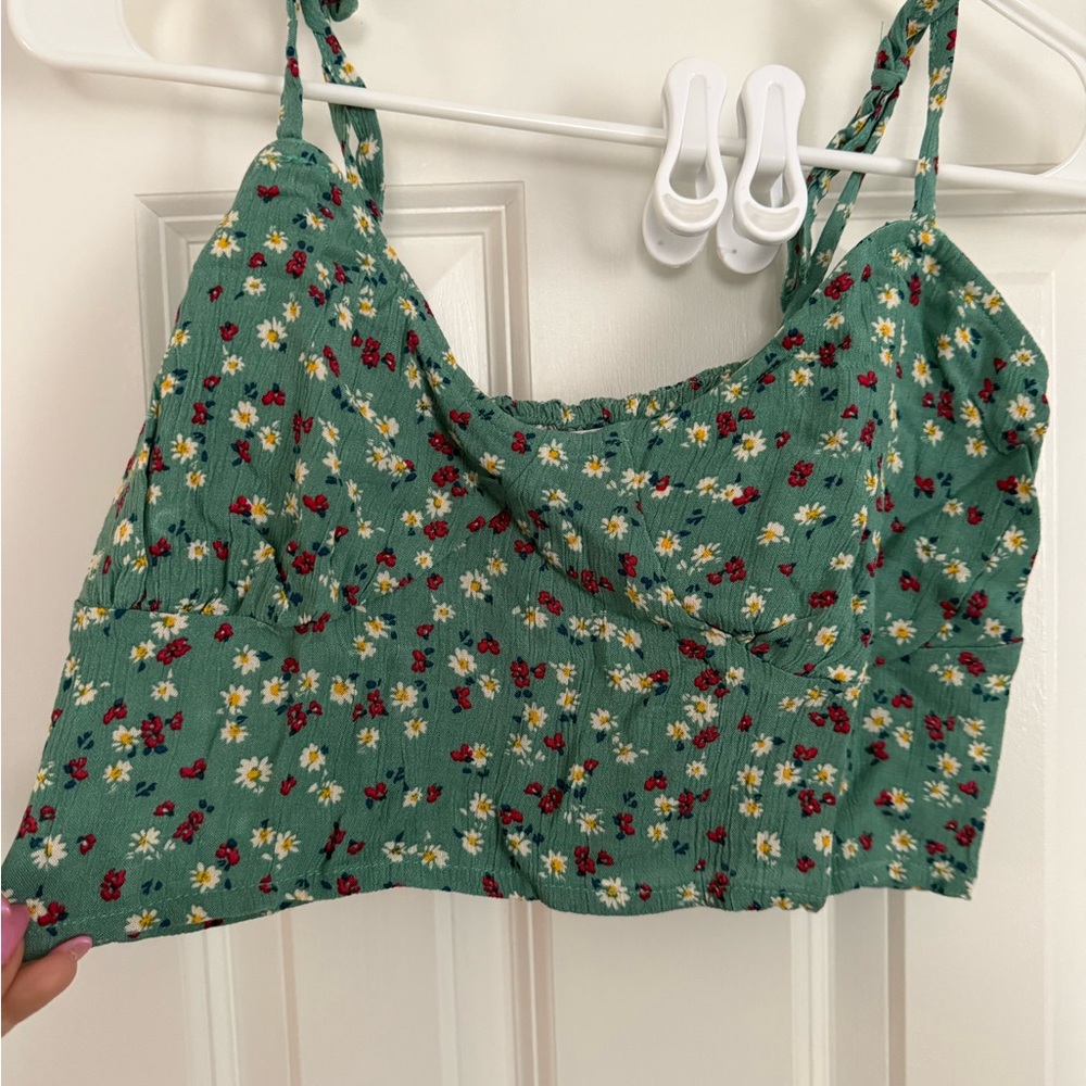 Chic Floral Green Tank Top